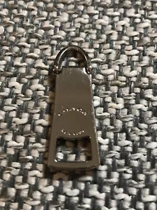 Coach New York Replacement Silver Tone Metal Zipper Pull - Picture 1 of 5