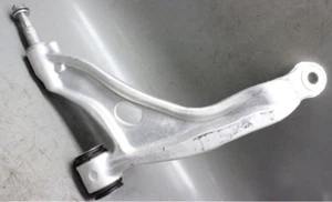 Genuine Toyota Arm assy, front suspension, lower RH 48620-30320 - Picture 1 of 1
