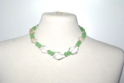 Clear and green glass beaded ladies necklace (N32) - Image 1 of 4