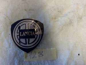 Stemma logo mascherina in metallo Lancia Delta HF integrale Evo 16v - Foto 1 di 6