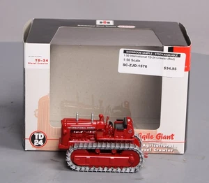 SpecCast ZJD-1576 1:50 International Harvester TD-24 Diesel Crawler - Picture 1 of 10