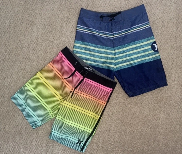 Lote de 2 pantalones cortos de tabla de surf HURLEY Stretch para niños -Talla 12/26 Foto 1 de 2