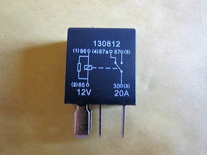 5 Pin 12V 20A Micro Relais (Umschaltung) + Widerstand - Bild 1 von 2