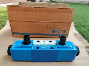REPUESTOS JCB 3CX - ORIGINAL VICKERS ASY VÁLVULA SOLENOIDE (PARTE NO: 25/104700) - Imagen 1 de 3