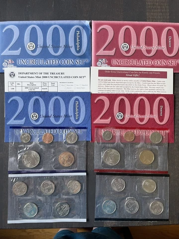 2000 United States Mint Uncirculated Coin Set - Philadelphia & Denver Cover