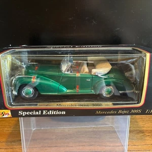 Maisto 1955 Mercedes Benz 300S Convertible Dark Green+Tan 1:18 NOS RARE HTF - Picture 1 of 8