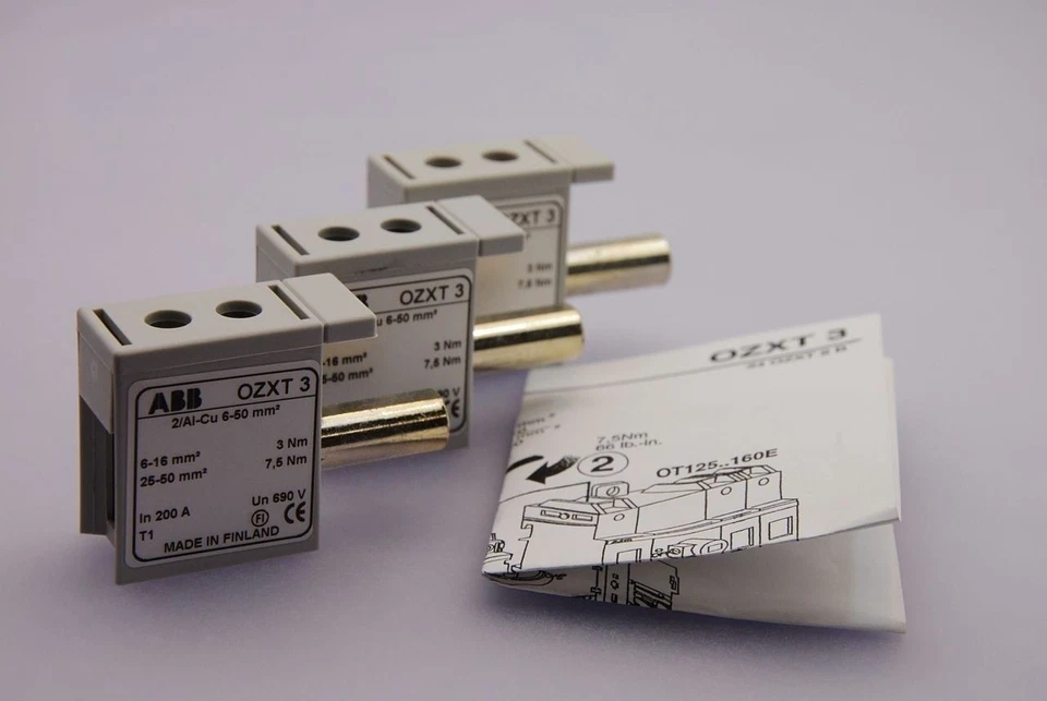 45x ABB 1SCA022639R0720 OZXT3 Terminal Set Clamp Breaker Expander 1 to 2 1/0 AWG - Image 1 of 4