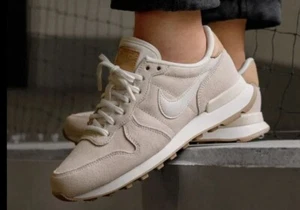 Nike Women's Internationalist Pearl White Beige Trainers DV6980 200 UK4/EUR37.5