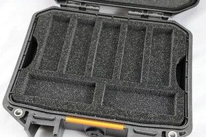 New precut 19 knife collectors foam insert fits your Pelican Vault V100 case - Picture 1 of 2