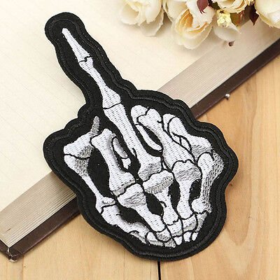 Sew Embroidery Iron On Patch Badge Pplique Middle Finger Skull Skateboarzb • 1.17€