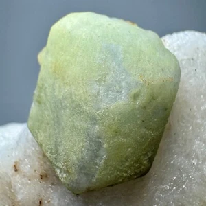 277 Gramm voll terminierter fluoreszierender grüner Hackmanit Kristall auf Calcit @AFG - Bild 1 von 12