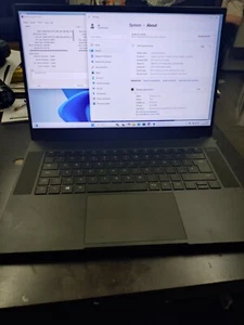 Razer Blade 15 Advanced 2020 i7 10ª generación NVIDIA RTX 2080 Super Max-Q 64 GB 2 TB - Imagen 1 de 7