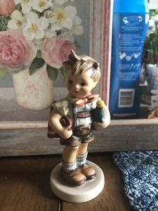 Hummel 399 Valentine Joy - Bild 1 von 4