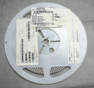 Reel of 2000 Kyocera AVX 08255C224KAT2A Ceramic Capacitor LFNSN-P157890 - Image 1 of 3