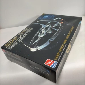 AMT Star Trek Deep Space Nine Nine Space Station Model Kit Overseas - Picture 1 of 11