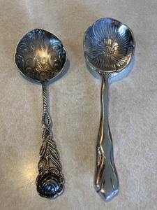 Set of 2 Vintage Sugar/Jelly Spoons - Picture 1 of 11