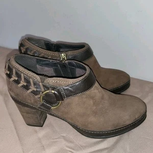 CLARKS ARTISAN MURAL ANKLE BOOTIES WOMENS US 5 M BROWN LEATHER ZIPPER SIDE BOOT - Picture 1 of 13