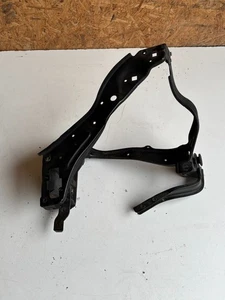 Original Mercedes-Benz W212 Scheinwerfer Halterung links a2126200785 212620021 - Bild 1 von 7
