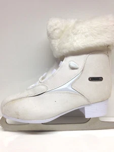 Roces Fur Eiskunstlauf Freizeit Gr. 37 Schlittschuh Iceskate Softboot 2.Wahl - Bild 1 von 2