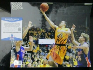 FRED VAN VLEET WICHITA STATE SHOCKERS SIGNED 8x10 PHOTO BECKETT COA BD63136 - Picture 1 of 1