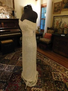 GORGEOUS BADGLEY MISCHKA STRAPLESS SHEATH GOWN SILVER STUDDED LACE /SATIN S 4 - Picture 1 of 8