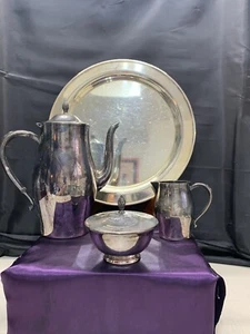Vintage Wm. Rogers Paul Revere Reproduction Silversmiths Oneida Coffee/Tea Set - Picture 1 of 12