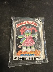 Garbage Pail Kids Button 1986 Topps Pin MUTANT - Picture 1 of 3