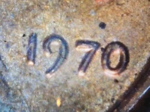 1970 Lincoln Penny No Mint Mark. Errors Low 7. Some Doubling - Picture 1 of 3