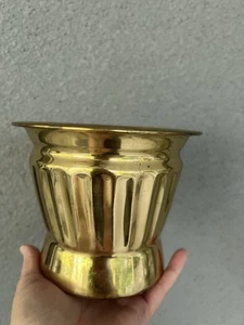 Vintage Brass Ribbed Design  Bucket Planter Made In INDIA 5” - Picture 1 of 3