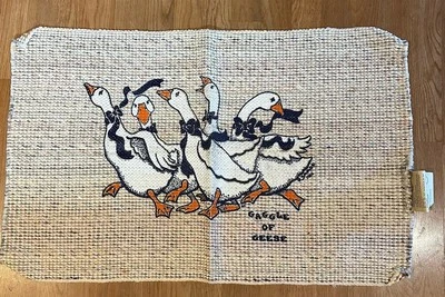Vintage 80's Mud Rug Woven Knot Rag Rug Geese 21 x 34 NEW NOS - Image 1 of 4