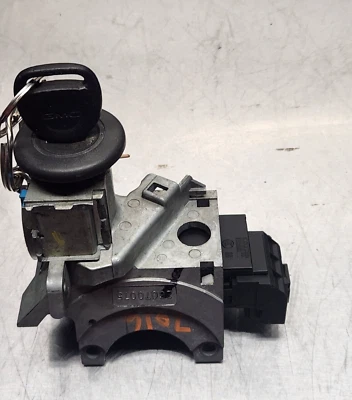03-07 Silverado Sierra Tahoe Yukon GM Ignition Switch Lock Cylinder w/ Key OEM - Image 1 of 4