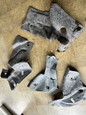 2006-2011 BMW E90 330i 328i 325i 323i 335i TRUNK INTERIOR NOISE HEAT INSULATION - Image 1 of 4