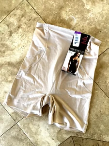 NEU MIT ETIKETT 2X MIRACLESUIT FESTE PASSFORM HOHE TAILLE KURZE SHAPEWEAR... RET $ 58,00 NUDE - Bild 1 von 4