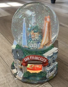 San Francisco Music Box Co. Snow Globe Rotating Skyline Of San Francisco Lighted - Picture 1 of 6