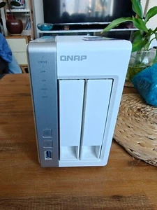 QNAP TS-231P NAS with 3TB HDD +Power Adapter - Picture 1 of 8