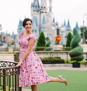 Disney The Dress Shop Hundekleid Damen klein rosa Retro Swing Kleid AOP Welpen - Bild 1 von 13