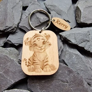 Personalisierter Schlüsselring Baby Tiger Holz Tier Schlüsselanhänger Geschenk für sie - Bild 1 von 8