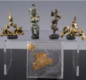 LOT ANCIENT CHINESE GILT BRONZE BUDDHIST FINIALS PENDANTS GOLD LEAF TANG DYNASTY - Picture 1 of 21