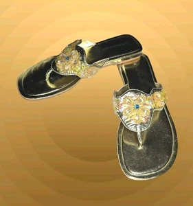 ENCANTO Gold Beaded Yellow SEQUIN Thong Sandals Flip Flops FLORAL Women's Size 7 - Picture 1 of 10