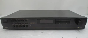 Nakamichi ST-7 Tuner In Excellent Condition - Picture 1 of 8