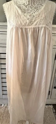 Vestido camisón vintage de encaje floral sin mangas Vanity Fair para mujer talla 2X Foto 1 de 4