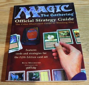 Magic The Gathering : the Official Strategy Guide-The Color Illustrated Guide - Picture 1 of 2