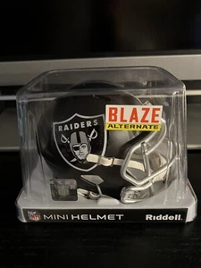 Oakland Raiders NFL Riddell Blaze Alternate Mini Helmet!!! Date Code June 2017 - Picture 1 of 5