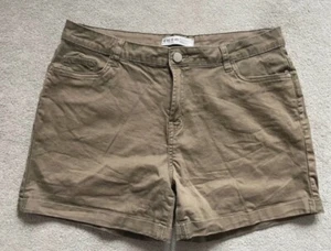 Primark Khaki Shorts Size 14 - Picture 1 of 3