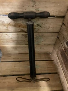 Vintage Bicycle Pump Mancave Decoration Automobilia - Picture 1 of 5