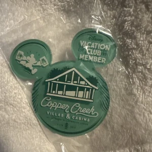 Disney Vacation Club Member Mickey Magnet-Copper Creek Green Dimensional DVC - Picture 1 of 1