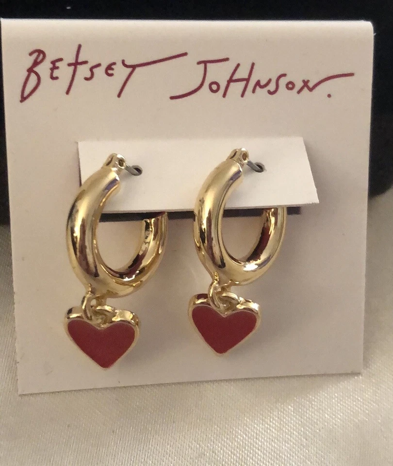 Betsey Johnson Gold Tone Red Heart Huggie Hoop Earrings Q630