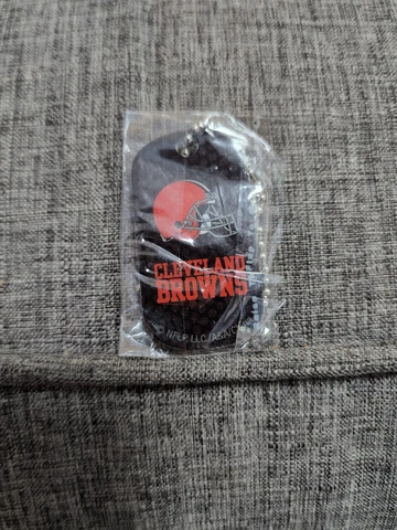 Vintage Cleveland Browns NFL Nwot Dog Tag Chain Pendant Necklace Cover