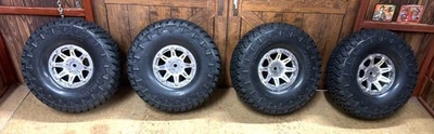 RC4WD 1.9 Gladiator Tires & Unbranded Wheels - Image 1 of 4