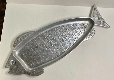 "Bandeja para servir vintage de 22,0"" con textura de pescado de metal de peltre de 1,0"" de profundidad" Foto 1 de 4